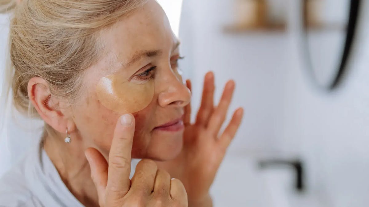 ¿Cómo cuidar la piel en adultos mayores y prevenir el envejecimiento prematuro?
